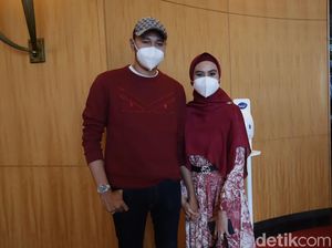 Penampilan Suami Dikritik, Kartika Putri Minta Maaf