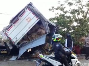2 Truk Tronton Kecelakaan di Jalur Maut Cianjur, 1 Orang Tewas