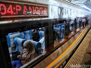 SIM dan Paspor Nggak Bisa Lagi Dipakai buat Naik Kereta Jarak Jauh! SIM dan Paspor Nggak Bisa Lagi Dipakai buat Naik Kereta Jarak Jauh!