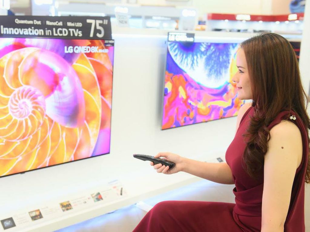 5 TV Premium Terbaik 2021, Ada yang Tembus Ratusan Juta Rupiah 5 TV Premium Terbaik 2021, Ada yang Tembus Ratusan Juta Rupiah