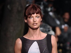 Penampakan Linda Evangelista Setelah Tubuh Membesar: Aku Lelah Bersembunyi