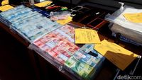 Tumpukan Uang Palsu Nyaris Setengah Miliar di Boyolali yang Disita