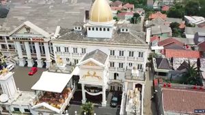 10 Potret Sekolah Sultan di Bekasi, Dihiasi 300 Lampu Kristal