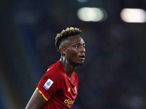 Tammy Abraham Makin Nyetel, Sudah Bisa Nyanyi Anthem Roma Tammy Abraham Makin Nyetel, Sudah Bisa Nyanyi Anthem Roma
