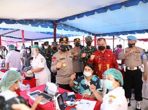 Respons Arahan Jokowi, Polda Sumut Sebar 10 Ribu Dosis Vaksin Corona ke Nias