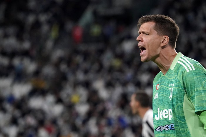 Wojciech Szczesny TURIN, ITALY - SEPTEMBER 19: Juventus goalkeeper Wojciech Szczesny sreams during the Serie A match between Juventus and AC Milan at on September 19, 2021 in Turin, Italy. (Photo by Pier Marco Tacca/Getty Images)