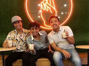 Warkopi Bubar, Dimas Mirip Kasino Cat Rambut Warna Pink Warkopi Bubar, Dimas Mirip Kasino Cat Rambut Warna Pink