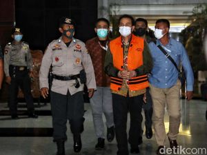 Kronologi Azis Syamsuddin Suap AKP Robin Rp 3,1 Miliar Kronologi Azis Syamsuddin Suap AKP Robin Rp 3,1 Miliar