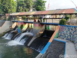 Senja di Bendungan Tinggalan Belanda