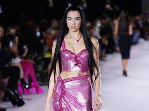 Diet Dua Lipa untuk Tubuh Langsing, Anti-Lapar dan Makan Enak