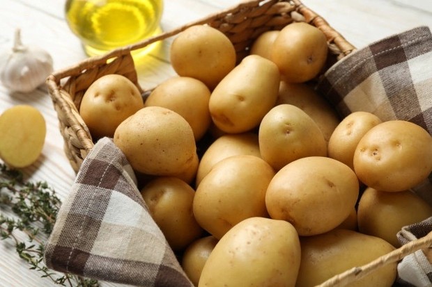 Potatoes contain solanine/ Photo: Freepik.com