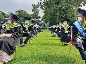 5 Jurusan Kuliah yang Mudah Dapat Kerja dengan Gaji Tinggi 5 Jurusan Kuliah yang Mudah Dapat Kerja dengan Gaji Tinggi