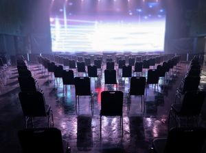 Pemerintah Izinkan Konferensi hingga Konser, Asal...