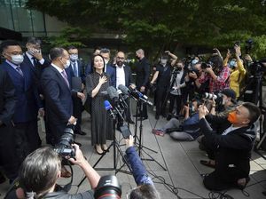 Bos Huawei Dibebaskan, Joe Biden Dikecam Bos Huawei Dibebaskan, Joe Biden Dikecam