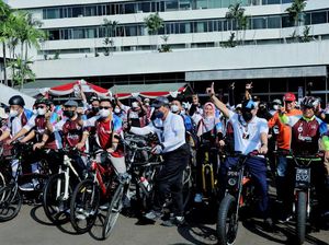 Momen Gowes Santai LaNyalla Bersama Senator di DPR