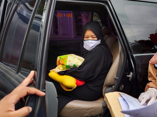 Negatif PCR, Bayi dan Ibu TKI yang Melahirkan di RSLI Akhirnya Pulang
