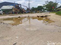 Potret Jalan yang Bikin Pemprov Sultra Dituding Buta Hati-Mati Rasa