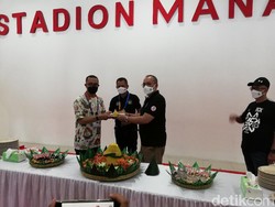 Potong Nasi Tumpeng Jelang Bergulir Liga 2 2021