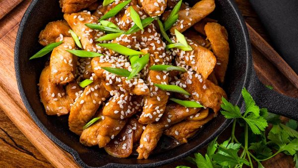 10 Resep Tumisan Ayam yang Praktis dan Enak Buat Makan Lauk Siang