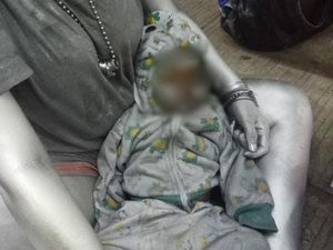 Dipindah ke Balai Rehab, Begini Kondisi Bayi Dilumuri Cat Silver dan Ibunya Dipindah ke Balai Rehab, Begini Kondisi Bayi Dilumuri Cat Silver dan Ibunya