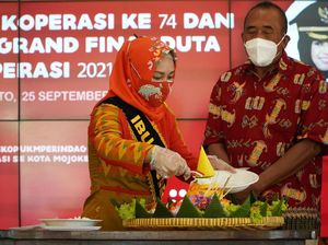 Walkot Minta Koperasi di Mojokerto Go Digital & Jadi Penggerak Ekonomi Walkot Minta Koperasi di Mojokerto Go Digital & Jadi Penggerak Ekonomi