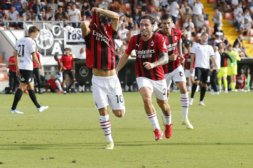 LA SPEZIA, ITALY - SEPTEMBER 25: Brahim Diaz of AC Milan celebrates after scoring a goal during the Serie A match between Spezia Calcio and AC Milan at Stadio Alberto Picco on September 25, 2021 in La Spezia, Italy.  (Photo by Gabriele Maltinti/Getty Images)