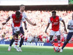 Arsenal Bangkit, Tottenham Hotspur Loyo