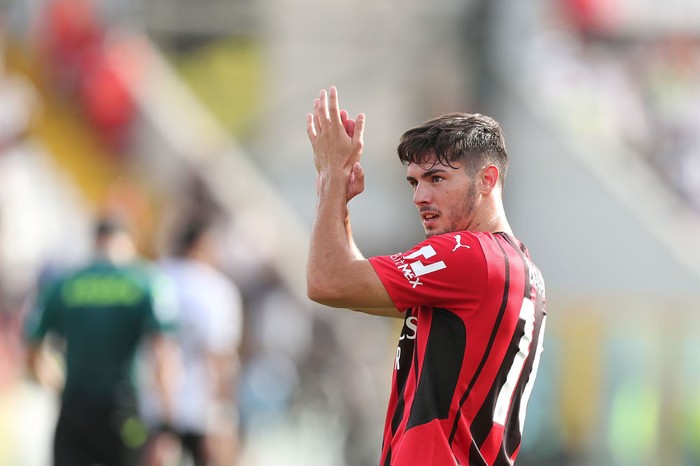 LA SPEZIA, ITALY - SEPTEMBER 25: Brahim Diaz of AC Milan scores a goal during the Serie A match between Spezia Calcio and AC Milan at Stadio Alberto Picco on September 25, 2021 in La Spezia, Italy.  (Photo by Gabriele Maltinti/Getty Images)