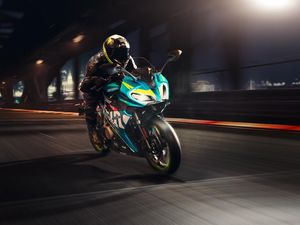Ini Wujud CFMoto 250SR yang Tak Lama Lagi Akan Rilis di Indonesia Ini Wujud CFMoto 250SR yang Tak Lama Lagi Akan Rilis di Indonesia