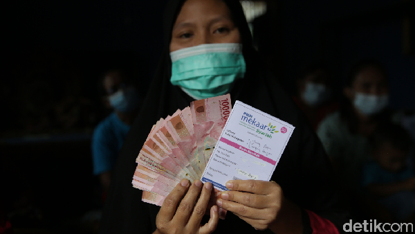 Dorong Perekonomian Emak-emak di Lampung Tengah Lewat Holding UMi