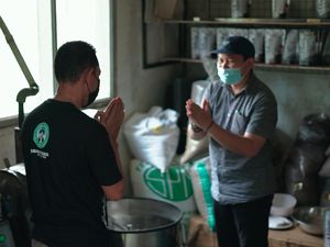 Dosen Unesa Rancang Mesin Otomatis Produksi Kopi Ledug-Kembangkan Wisata Edukasi Dosen Unesa Rancang Mesin Otomatis Produksi Kopi Ledug-Kembangkan Wisata Edukasi