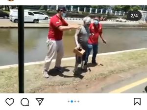 Heboh Pensiunan Polisi Jadi Manusia Silver di Semarang Heboh Pensiunan Polisi Jadi Manusia Silver di Semarang