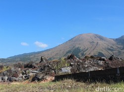 Pesan untuk Pendaki Gunung di Garut: Jangan Nyampah!