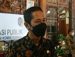 Komisi Yudisial Gandeng MA Berantas Hakim Hitam