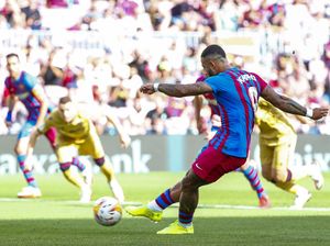 (Masih) Dicari! Eksekutor Bola Mati Barca Sepeninggal Messi