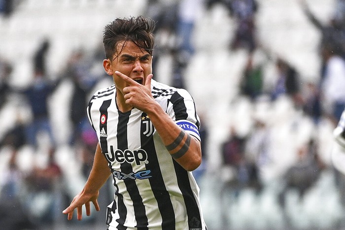 Paulo Dybala Juventus' Paulo Dybala celebrates after scoring during the Italian Serie A soccer match between Juventus and Sampdoria, in Turin, Italy, Sunday, Sept. 26, 2021. (Marco Alpozzi/LaPresse via AP)