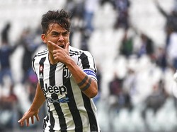 Paulo Dybala mencetak gol pembuka saat Juventus menang 3-2 atas Sampdoria di Liga Italia, Minggu (26/9) malam WIB (AP/Marco Alpozzi)