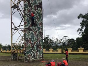 Bukan di Hotel, Tim Panjat Tebing DKI Nginap di Barak Selama PON Papua Bukan di Hotel, Tim Panjat Tebing DKI Nginap di Barak Selama PON Papua