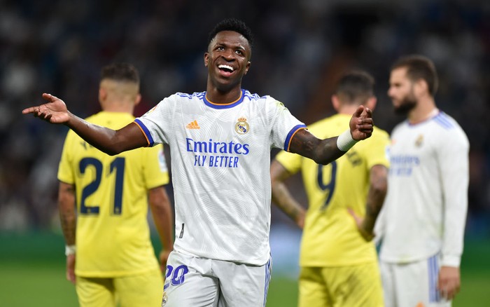 MADRID, SPAIN - SEPTEMBER 25: Vinicius Junior of Real Madrid reacts during the La Liga Santander match between Real Madrid CF and Villarreal CF at Estadio Santiago Bernabeu on September 25, 2021 in Madrid, Spain. (Photo by Denis Doyle/Getty Images)