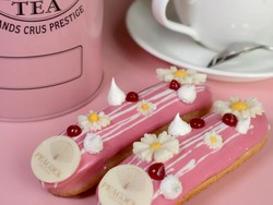 Ada Beragam Artisan Eclair untuk Ngeteh Cantik di Lounge Keren Ini