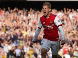 Arsenal mencetak pertama lewat Emile Smith Rowe di menit ke-12.