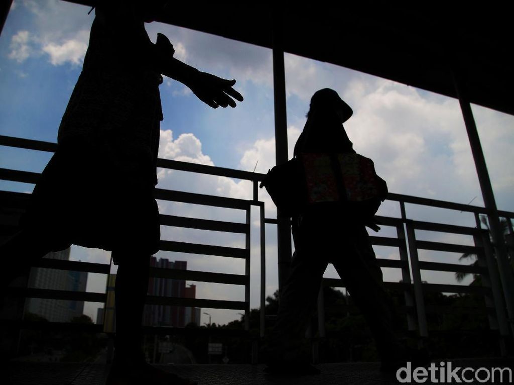 Diprediksi Jadi Endemi, Pakar Tegaskan COVID-19 Tak Bisa Disamakan dengan Flu Diprediksi Jadi Endemi, Pakar Tegaskan COVID-19 Tak Bisa Disamakan dengan Flu