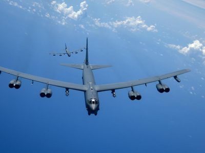 Gagahnya Pesawat Pengebom AS yang Bikin Sukhoi Rusia Melesat