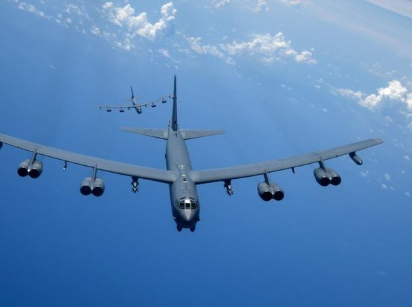 Gagahnya Pesawat Pengebom AS yang Bikin Sukhoi Rusia Melesat
