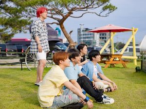 Punya Style Beda, Gimana Ya Kalau Member iKON Saling Bertukar Gaya?