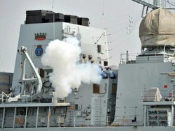 Kapal Perang Inggris Lintasi Selat Taiwan, China Berang!