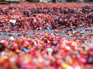 Top! Sampah Plastik Didaur Ulang Jadi Batako, Begini Prosesnya