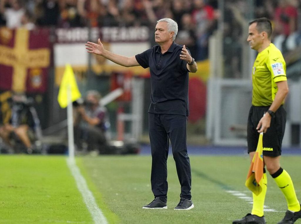 Bulan Madu Jose Mourinho dan AS Roma Sudah Usai?