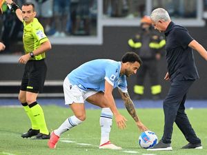 Mourinho: Roma Kalah Gara-gara Wasit dan VAR