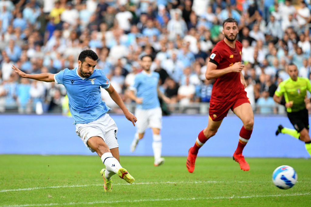 ROME, ITALY - SEPTEMBER 26: Pedro Rodriguez of SS Lazio scores a second goal during the Serie A match between SS Lazio and AS Roma at Stadio Olimpico on September 26, 2021 in Rome, Italy. (Photo by Marco Rosi - SS Lazio/Getty Images)